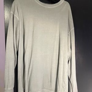 Youngla Longsleeve Size Large Grey